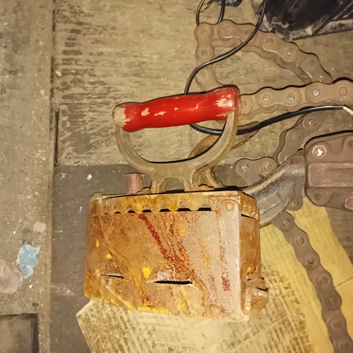 Stare zabytkowe żelazko