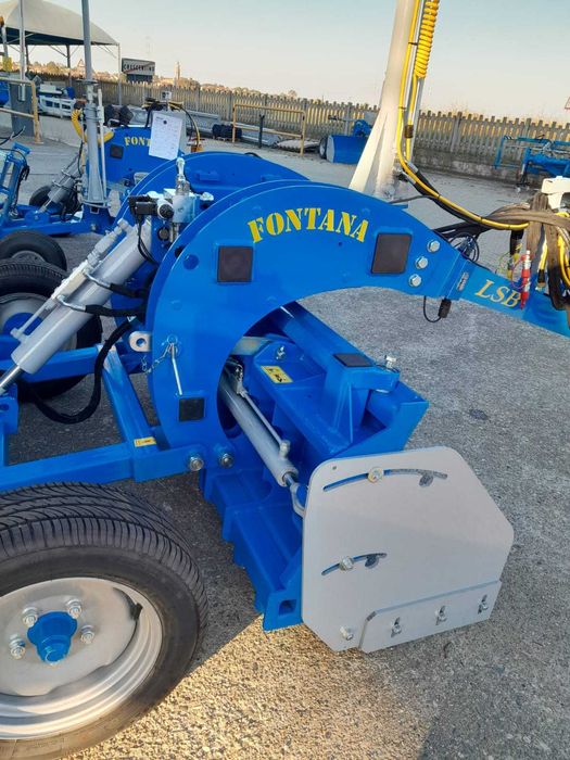 Równiarka Fontana przesuwną okładnicą od 2 do 3 m szerokości