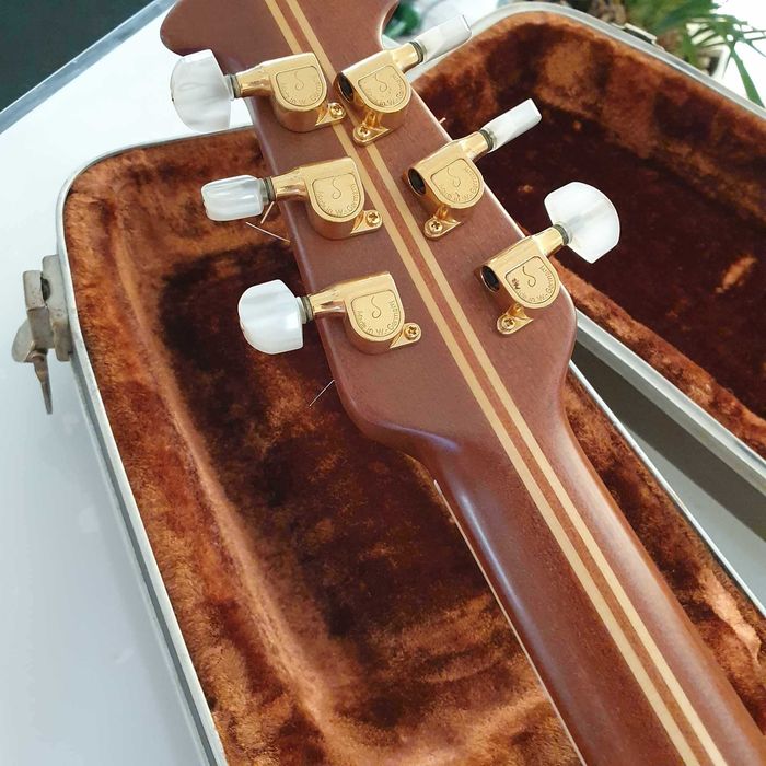 Гитара Ovation Custom Legend Модель 1719