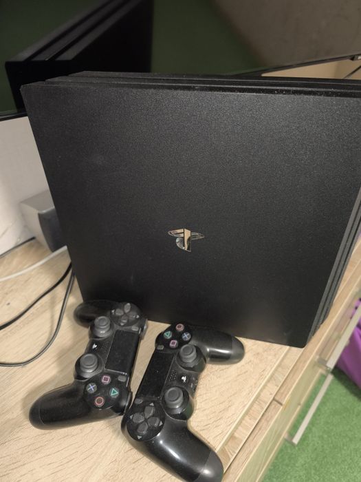 Приставка Sony ps4 pro