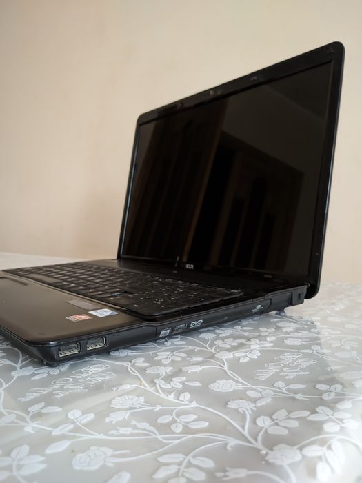 Ноутбук HP 6830S 17"
