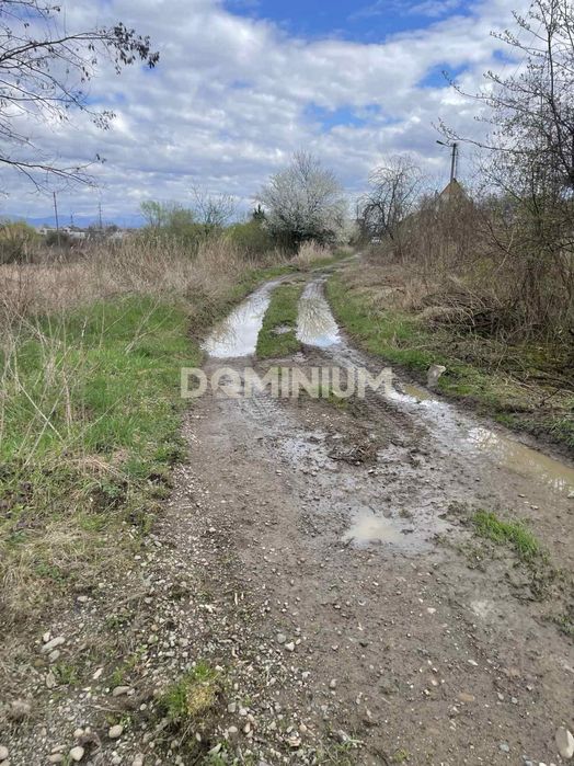 Продається земельна ділянка в м. Хуст з готовим бізнес проектом