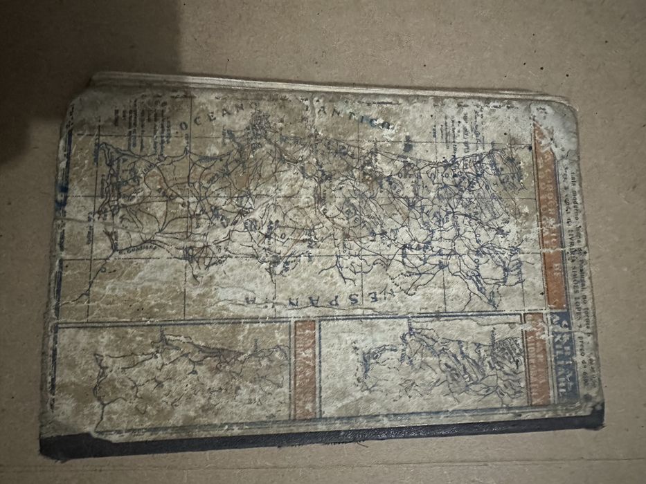 Livro de leitura antigo