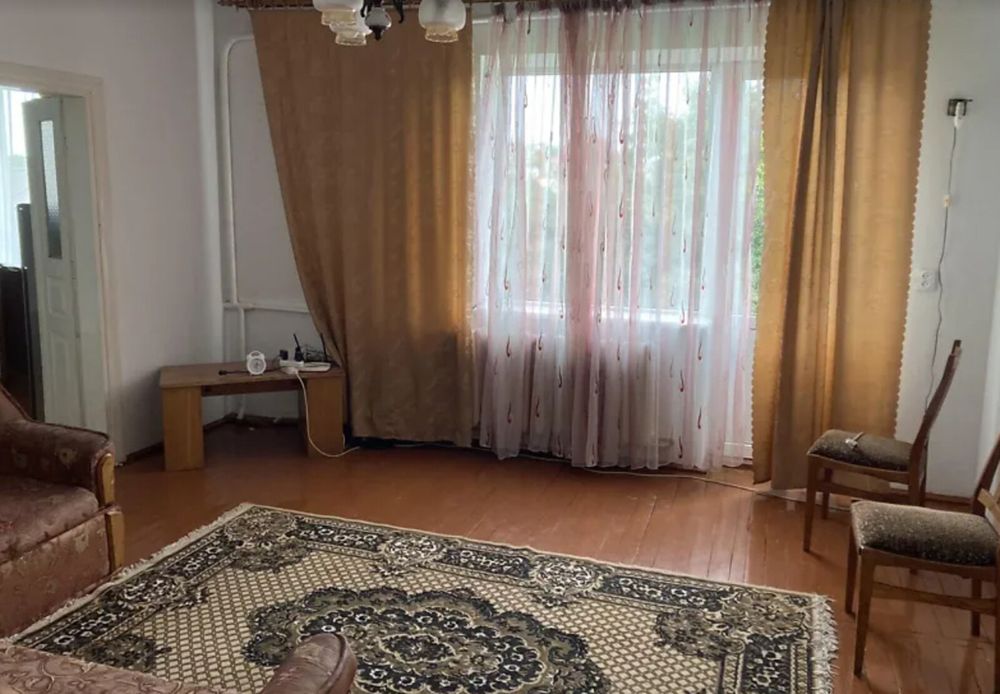 Продаж 2 пов.будинку зділянкою на 25 соток