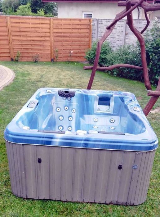 Jacuzzi Całoroczne ogrodowe