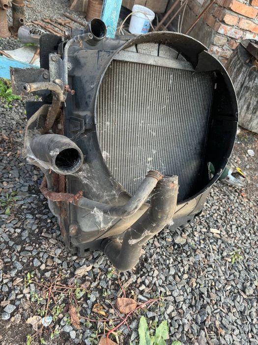 Радіатор з інтеркулєром мідсубісі кантер