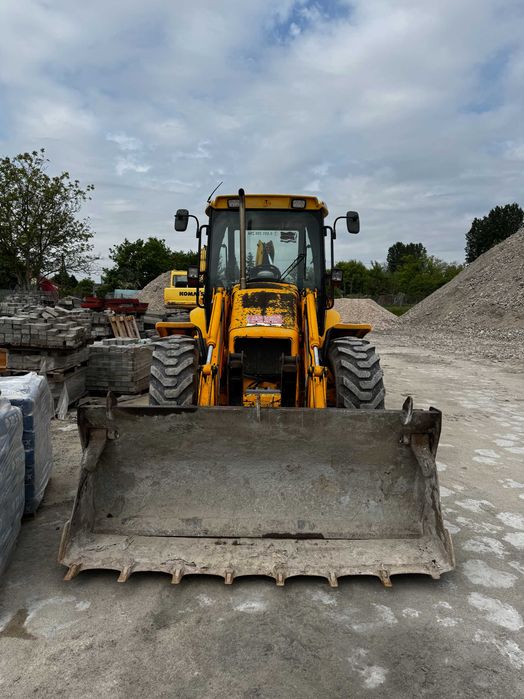 Koparko - ładowarka JCB 3 CX równe koła