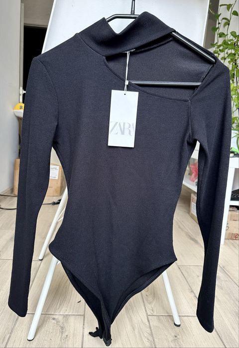 Боді з вирізом Zara нове