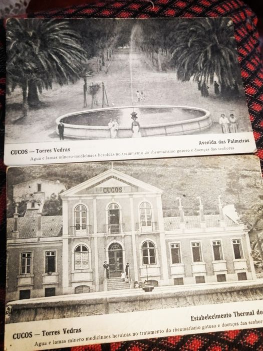 Postais antigos a preto e branco com selo