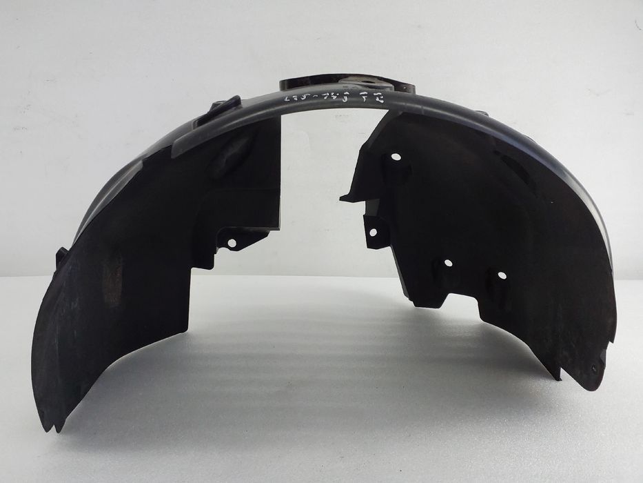 Cava roda frente esquerda RENAULT Twingo III (BCM_)