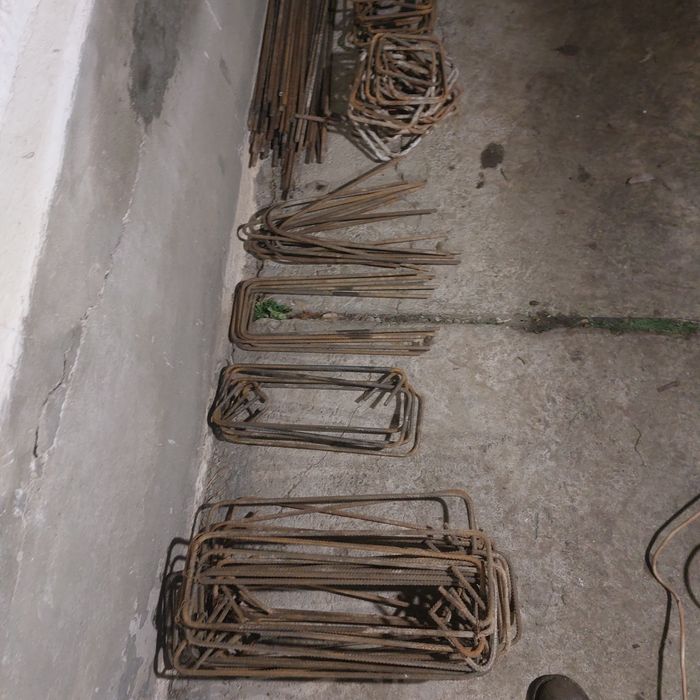 Продам куски арматури для будівництва