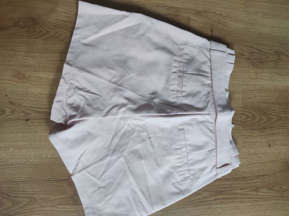 Eleganckie spodenki Mohito