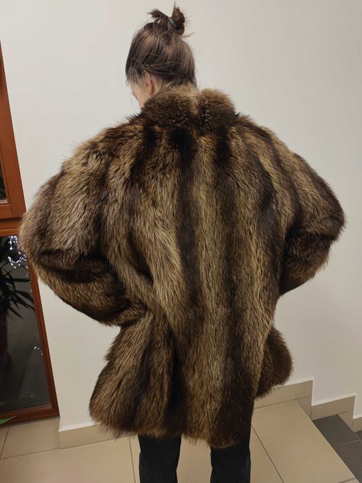 Eleganckie futro z naturalnego brązowego lisa L