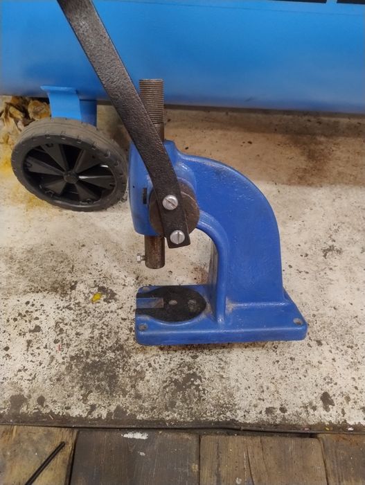 Prasa ręczna, prasa mechaniczna, prasa zębata, prasa warsztatowa