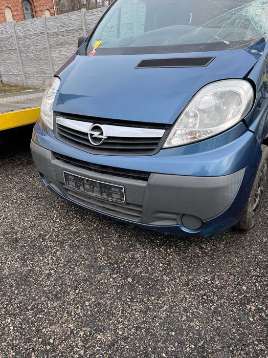 opel vivaro 2.5 cdti G9U630 PF6012 21E samochód na części