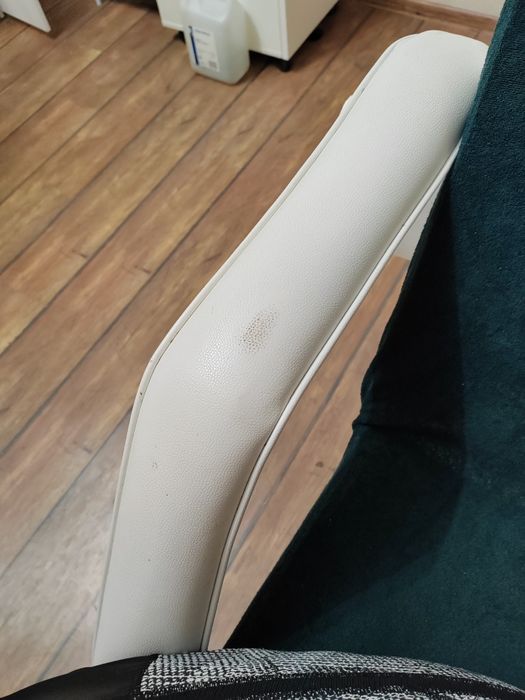 Fotel kosmetyczny hydrauliczny