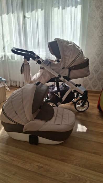 Продам коляску 2 в 1