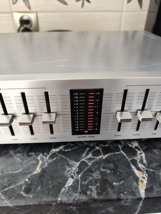 Equalizer Technics SH-815