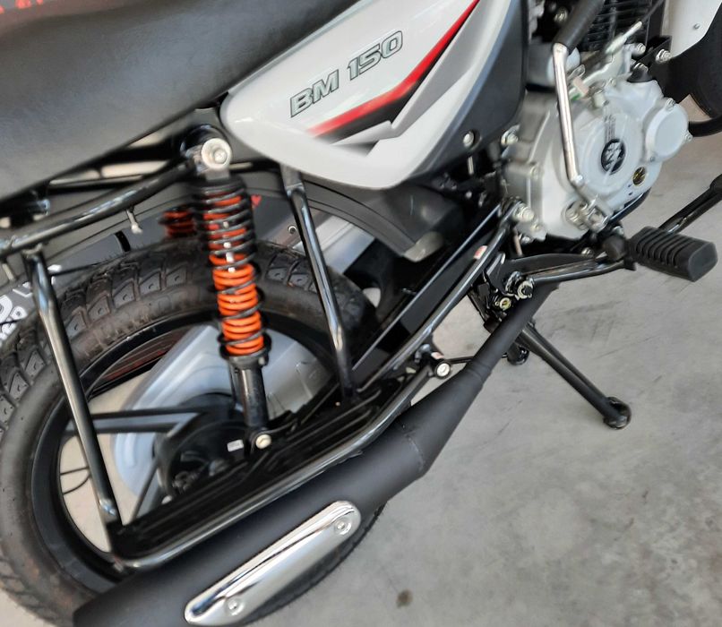 Баджадж Bajaj Boxer
