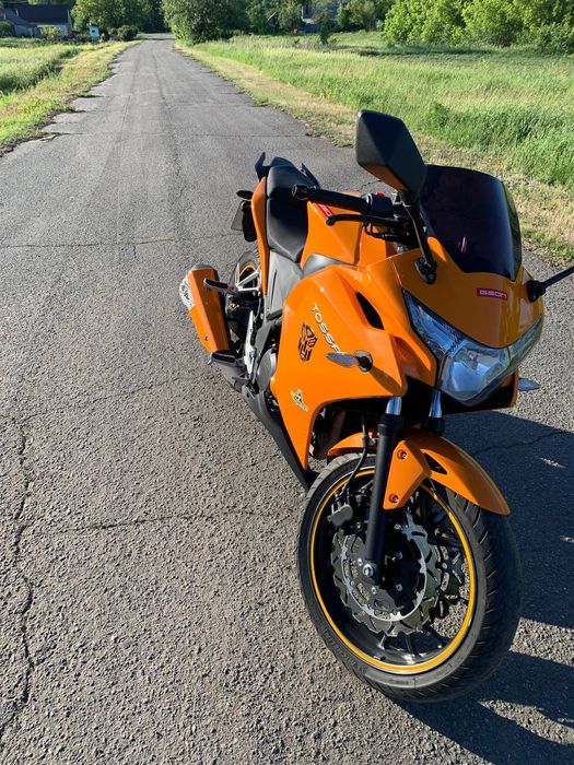 Продам мотоцикл Geon Tossa 4V