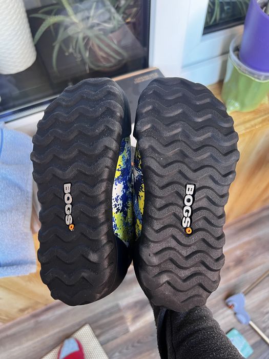 Продам зимові чобітки Bogs 29р