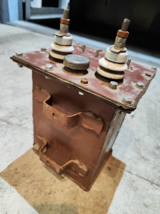 Продам трансформатор для освещения подвала.