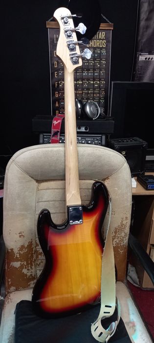 Бас гітара .Бас-гітари Harley Benton | JB-Style | JB-20 SB Standard Series і комбік harley  bentonCG 15