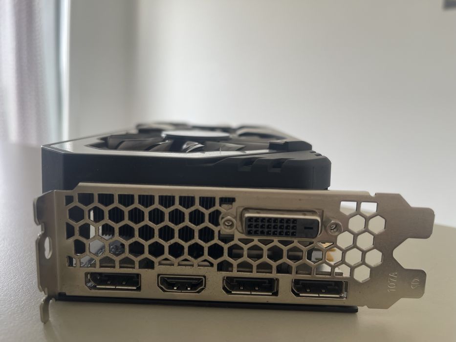 Palit GTX 1060 6gb requer manutenção