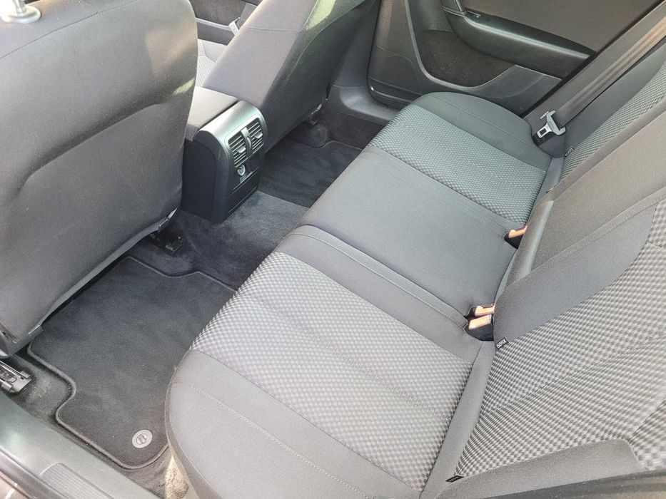 Vw passat 1.6 d 105 KM Alu Klimatron Panorama Szyberdach Navi Serwis !