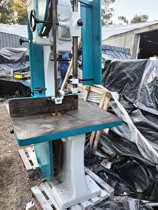 Serra de fita pinheiro