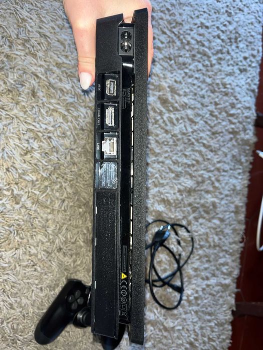 PlayStation 4 Slim + Controle Original + Jogo GTA 5