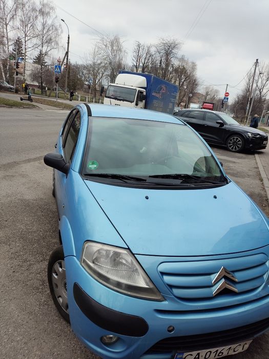 Автомобіль Сітроєн С3