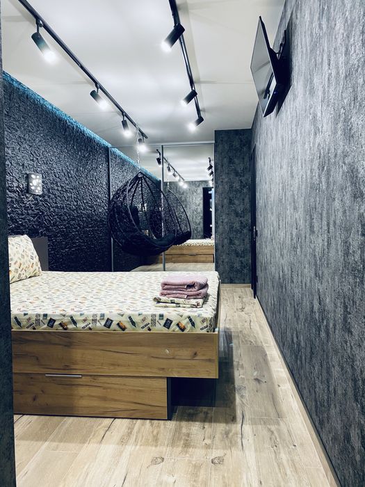 Подобово з РЕЗЕРВНИМ ЖИВЛЕННЯМ 2к -  LUX з джакузі в ЖК Рівер Парк