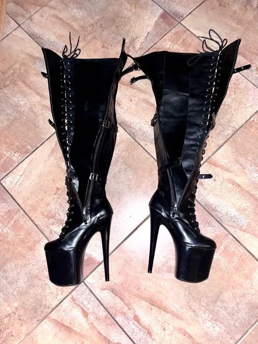 177/ OD RĘKI 41 czarny mat kozaki kozaczki 17 cm gogo paski wiązanie