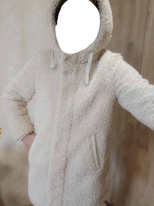 Зимова куртка Esprit барашка