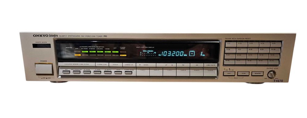 Tuner ONKYO INTEGRA T-4670 Pilot