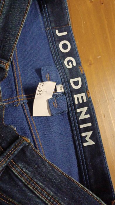 D/186 Jeans spodnie dziewczęce Jog Denim  r. 152