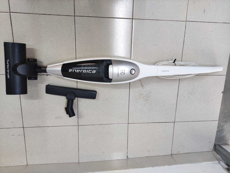 Aspirador Vertical Electrolux Energica - OP