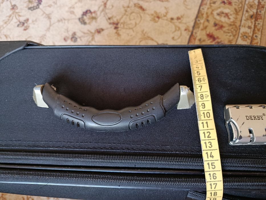 Чемодан дорожный  Derby б/у