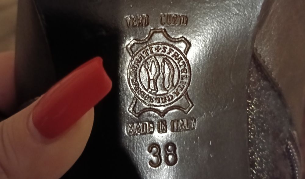 Piękne włoskie botki sk naturalna futro lis 38 nowe