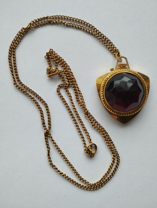 Часы кулон женские "Заря"