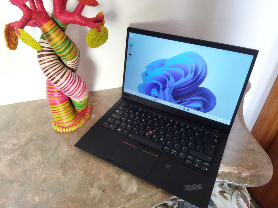 Lenovo X1 Carbon Gen6 i5 8th Gen + 256 GB SSD + 8 GB RAM + NEW BATTERY64283837606785120