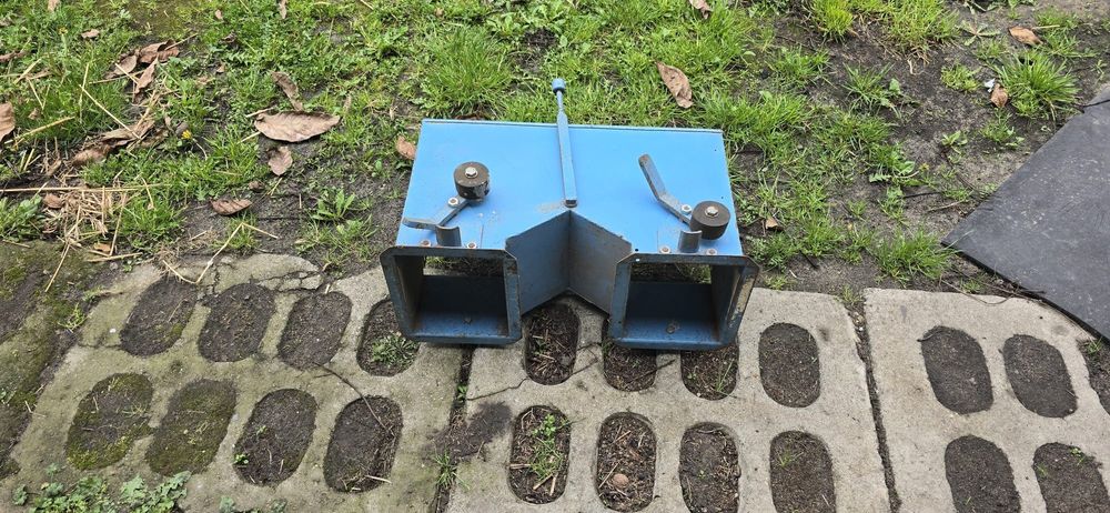 Skrzynia ładunkowa np. C-330 na tylni tuz