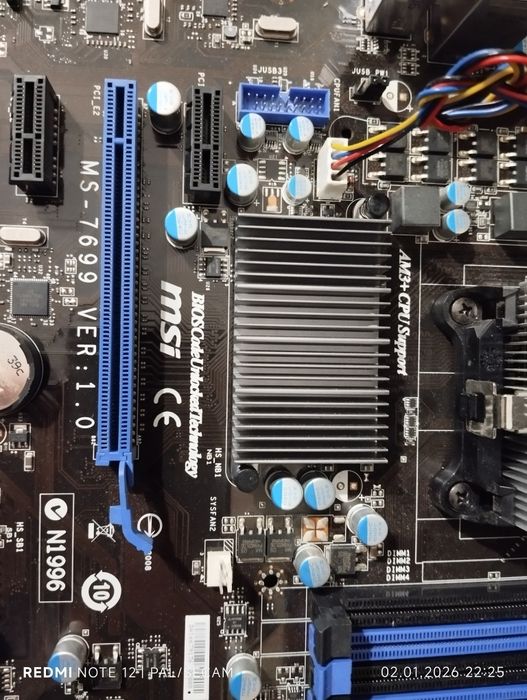 Материнская плата - AMD MSI 760GA-P43 (FX) - sAM3+
Процесор - AMD FX63