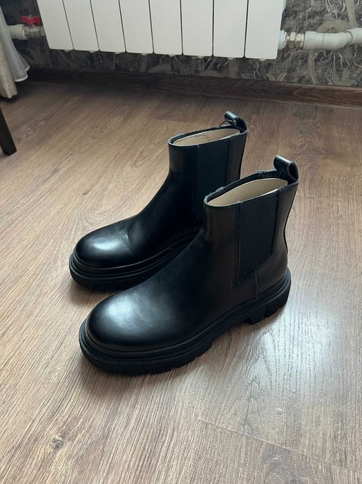 Черевики челсі Zara p. 43 нові