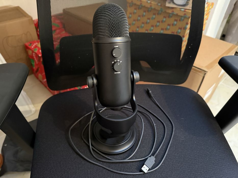 Microfone Logitech for Creators Blue Yeti