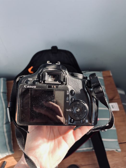 Canon EOS 450D + сумка Lowepro та аксесуари