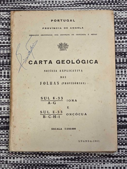 Conjunto de onze livros da Província Ultramarina de Angola