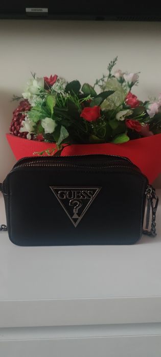 Сумка кроссбоди guess