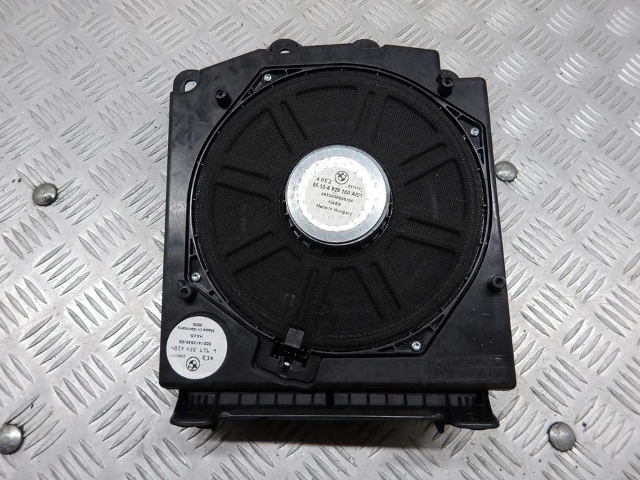 BMW E60 03-07 SEDAN 2.0B GŁOŚNIK SUBWOOFER 6929100